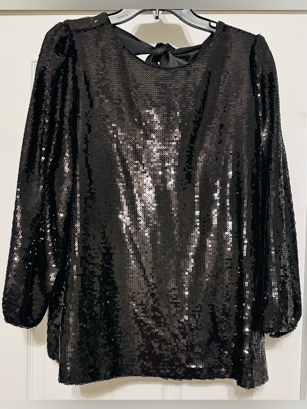 crown & ivy Black Sequin Long-Sleeve Party Top